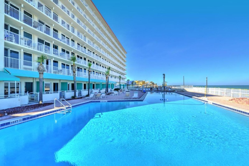 Image: Harbour Beach Resort