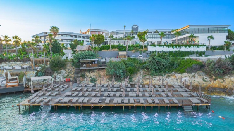 Image: Enki Spinoza Resort Hotel