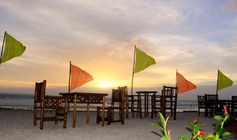 Image: The Coral Blue Oriental Beach Villas and Suites