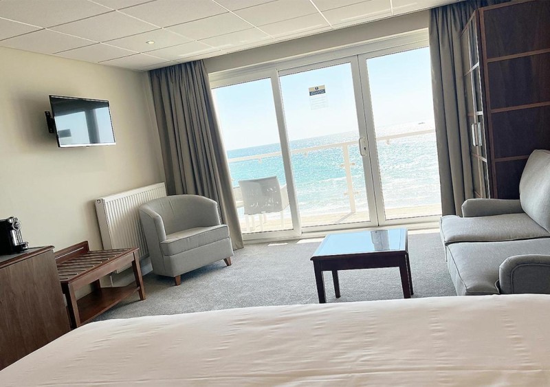 Image: Sandbanks Hotel