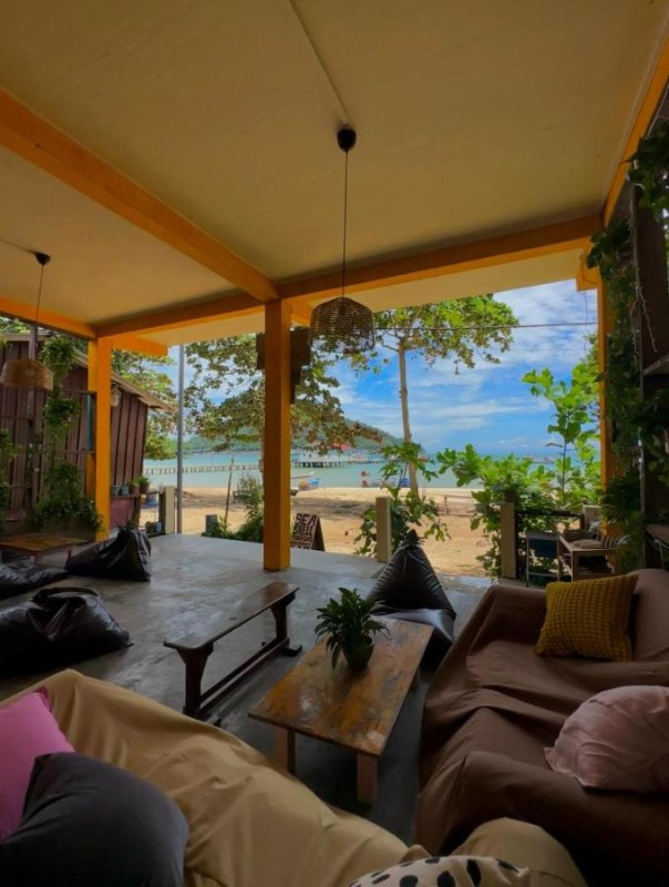 Image: Seashell Guesthouse, bar and tattoos