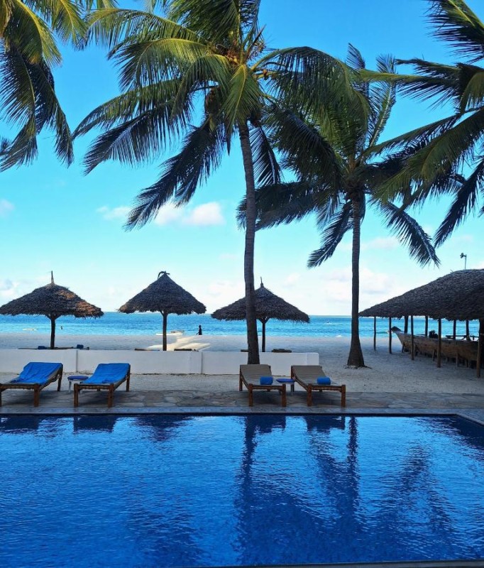 Image: BIANCO AZZURRO Hotel & Restaurant