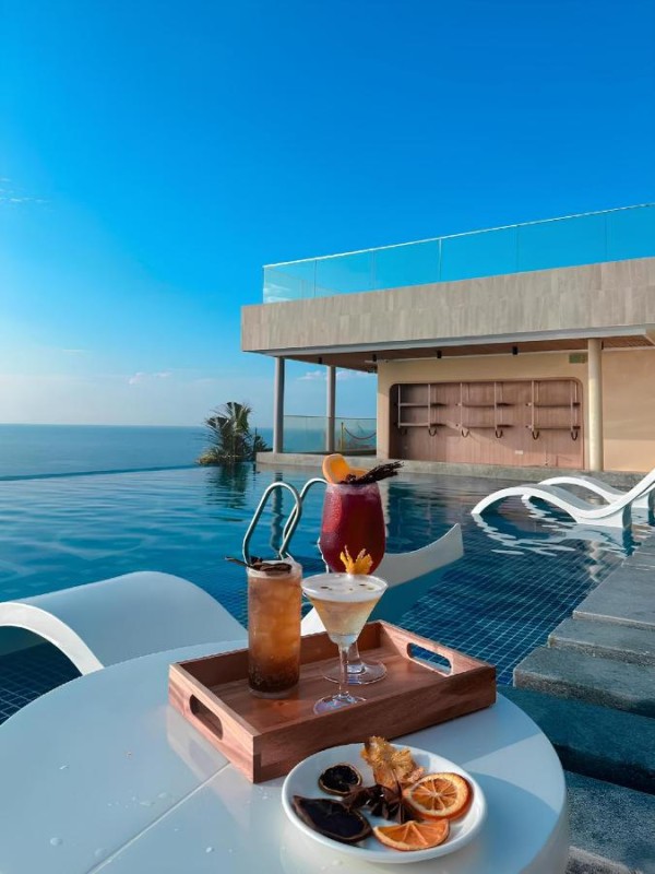 Image: Bliss Driftwood Retreat By Mandala