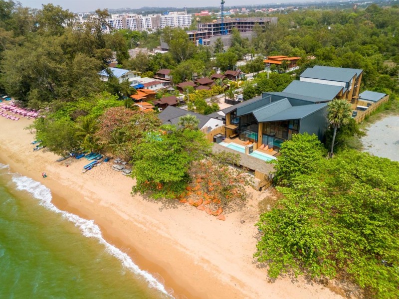 Image: Dojo poolvilla beach resort - private beach villa-