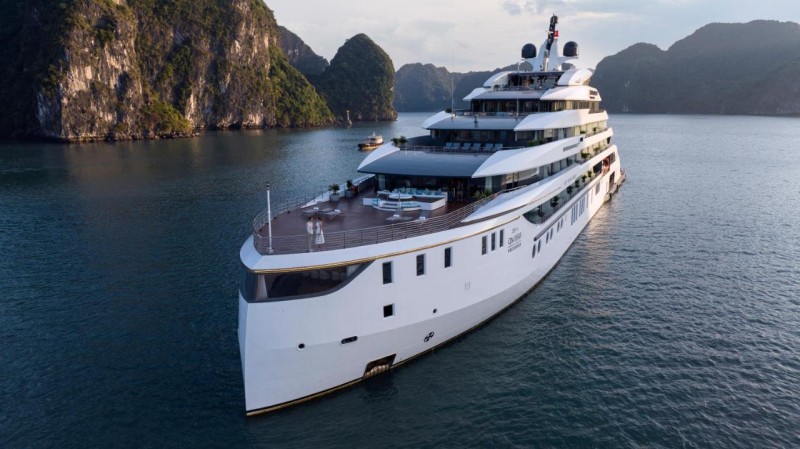 Image: Grand Pioneers Halong Bay Cruise 1