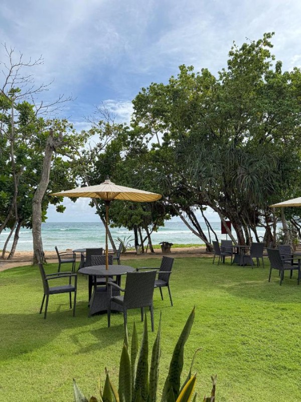 Image: Villa Talay - 5 Bedroom Beachfront Villa