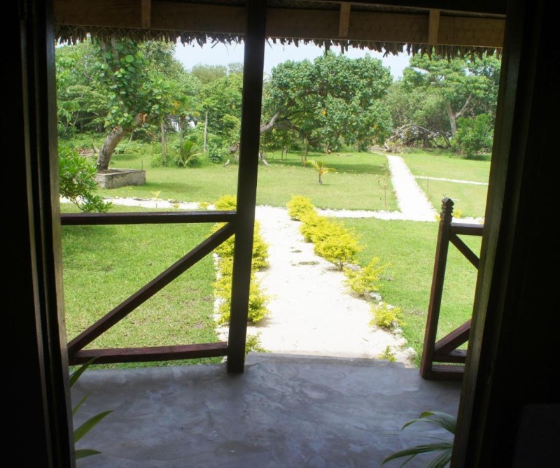 Image: Alofa Beach Bungalows