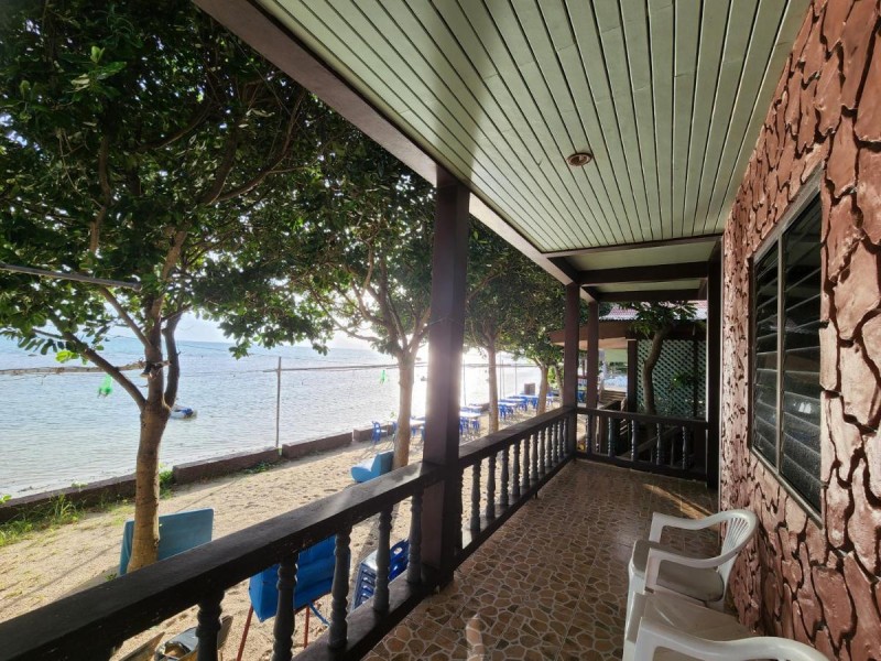 Image: Coral Resort & Bungalows