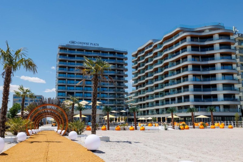 Image: Crowne Plaza Constanta - Mamaia Beach by IHG