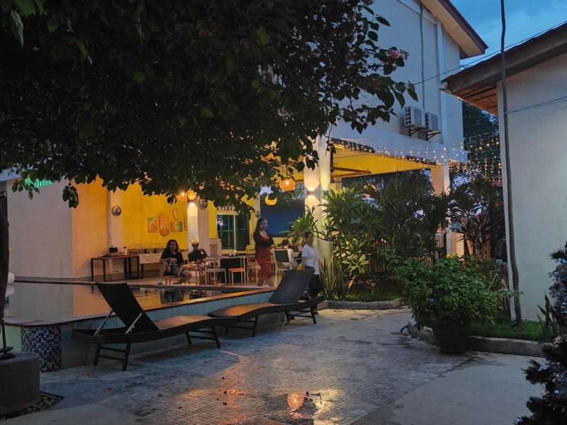 Image: M Y hotel