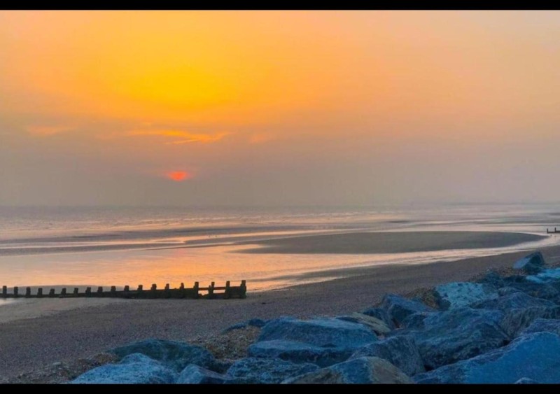 Image: SP90 - Camber Sands Holiday Park - Dog Friendly