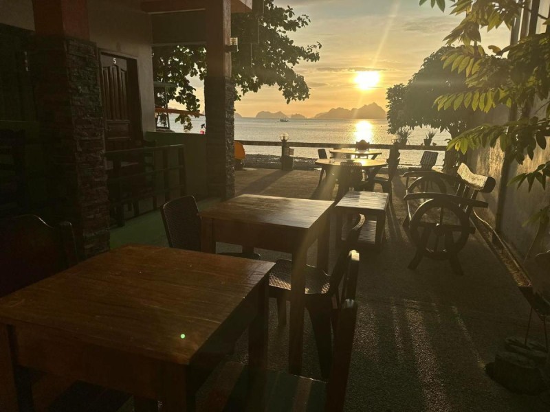 Image: Desert Rose El Nido