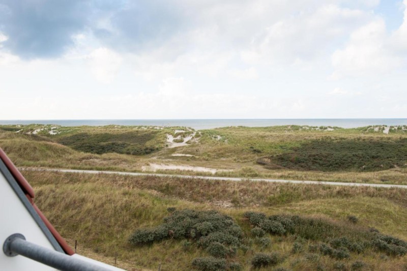 Image: Strandhotel Buren aan Zee