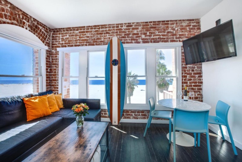 Image: Venice Breeze Suites