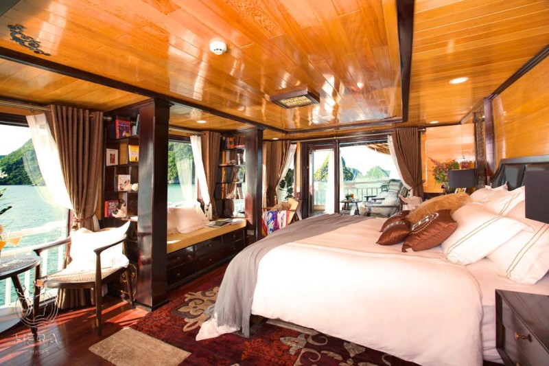 Image: Hera Grand Luxury Cruise