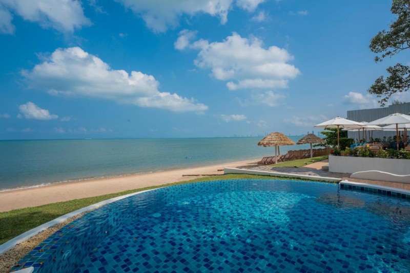 Image: Sea of Love Suite Cafe Pattaya