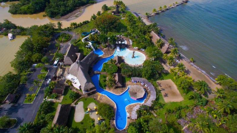 Image: Amatique Bay Hotel