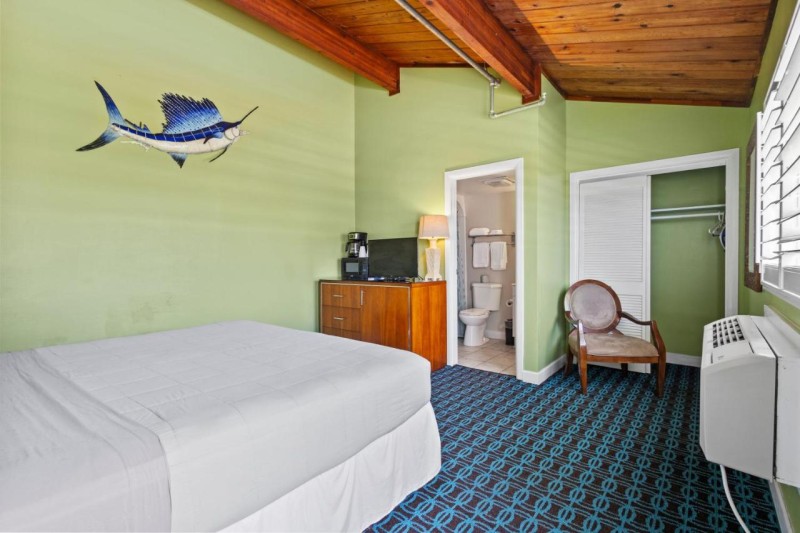 Image: Oceanfront Inn, Inlet View Room, King Bed, #14