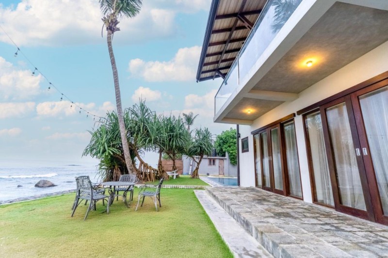 Image: Surfside Serenity - SS Beach