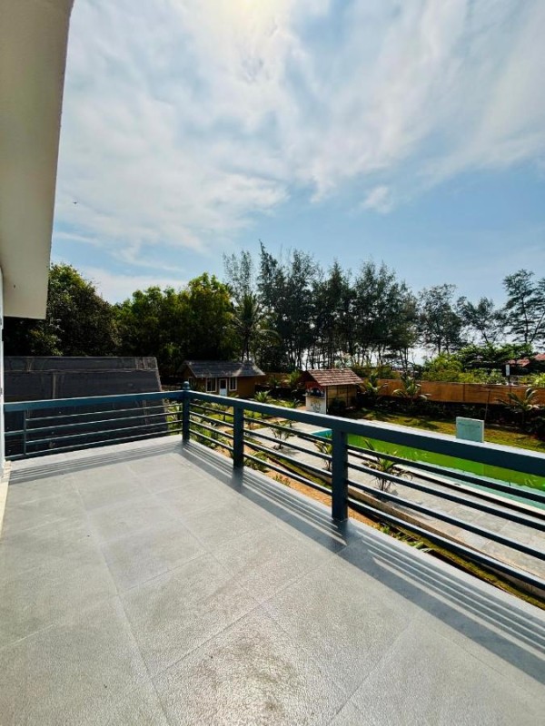 Image: Peace Garden Beach Resort