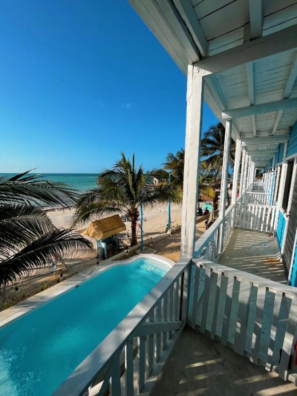 Image: El Faro Beach Front by ÓOL Hotels