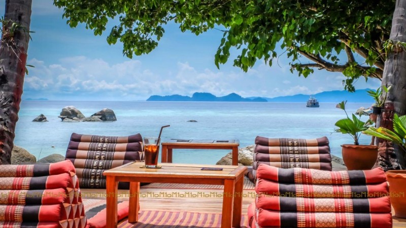 Image: Ten Moons Lipe Resort