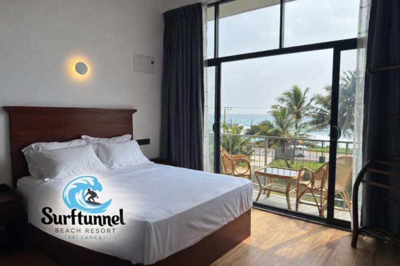 Image: Surftunnel Beach Resort