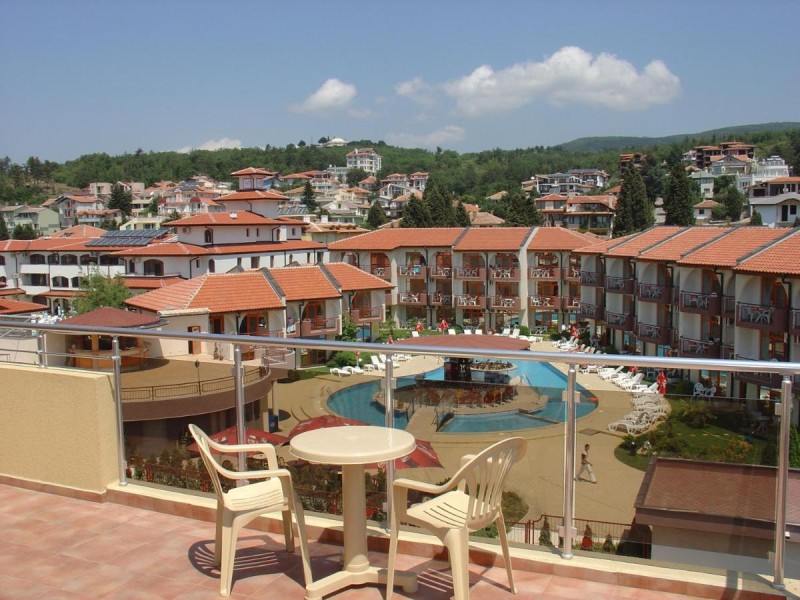 Image: Sunny Flower Family Hotel