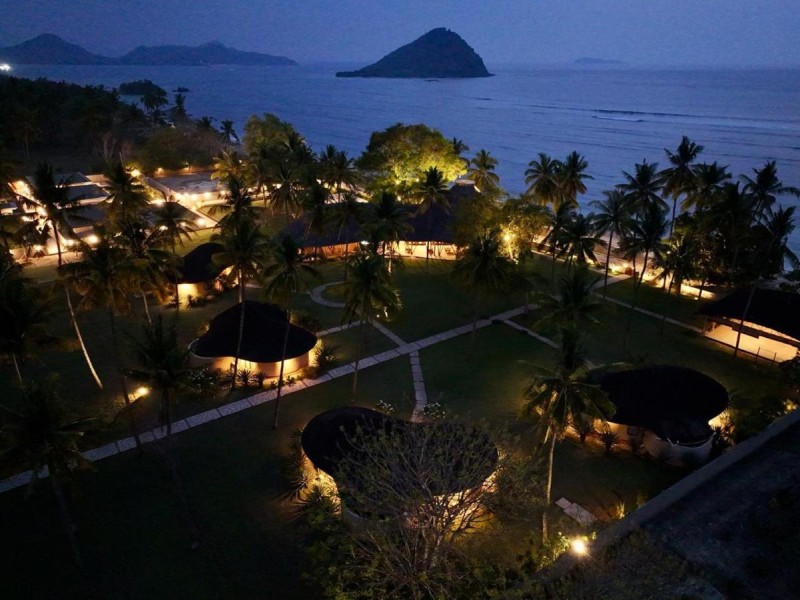 Image: W&W Private two-bedroom villa with swimming pool