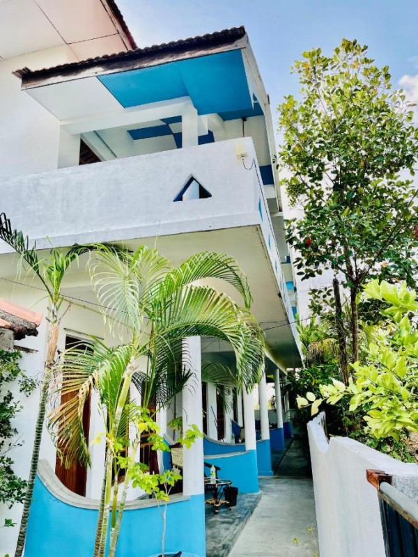 Image: Paradise Bay Hotel