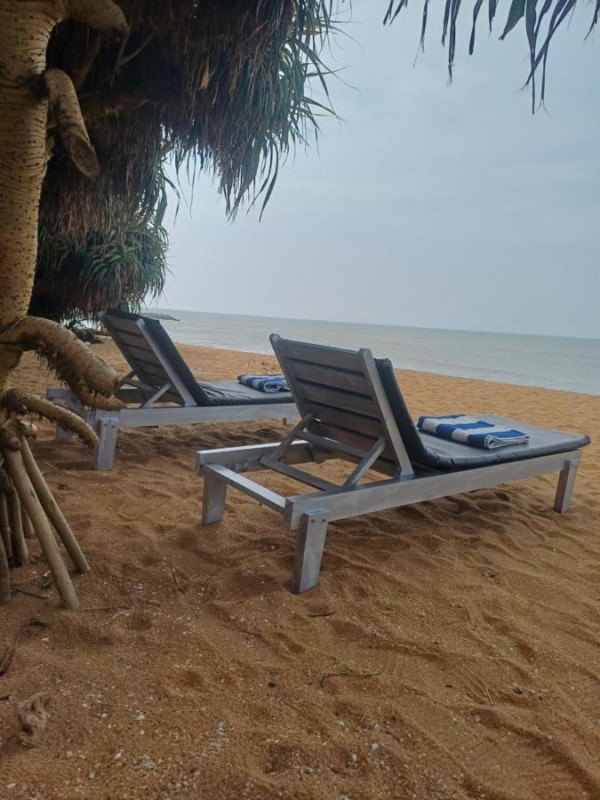 Image: Roy Villa Beach Front