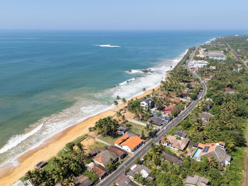 Image: Oruva Beachside Villa