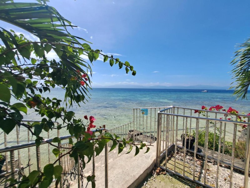 Image: Nanay Eustiquia Complex Beach Resort