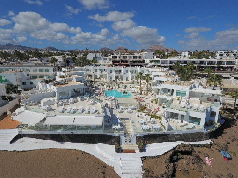 Image: Lani's Suites de Luxe - Adults Only