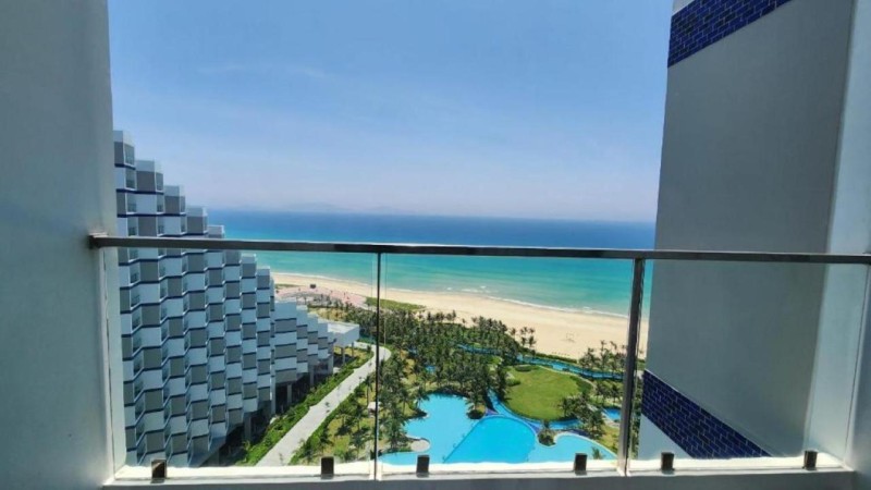 Image: The Arena Cam Ranh Beachfront Condotel
