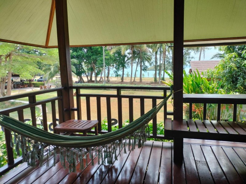 Image: Suntisook Resort
