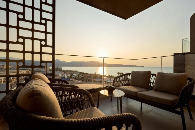 Image: RoccaMare Heraklion - Handwritten Collection