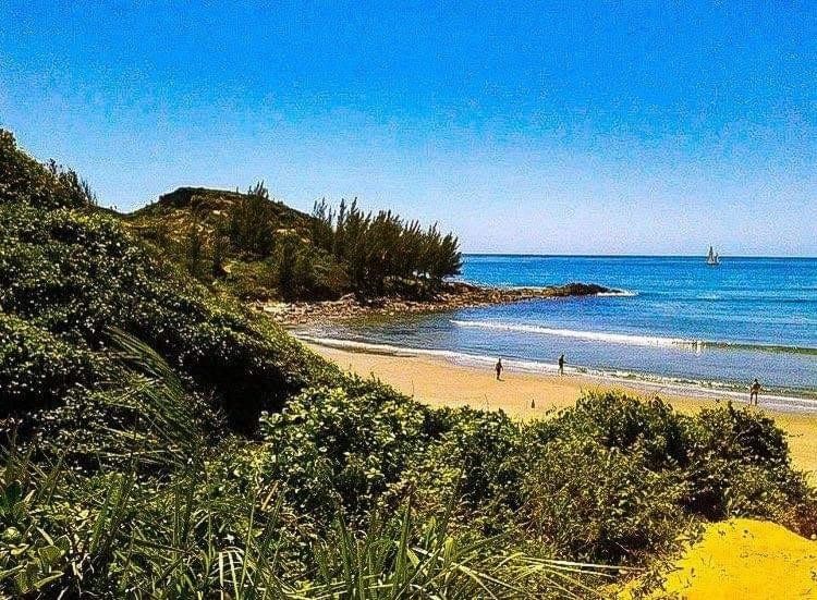 Image: Bangalô Pé na Areia