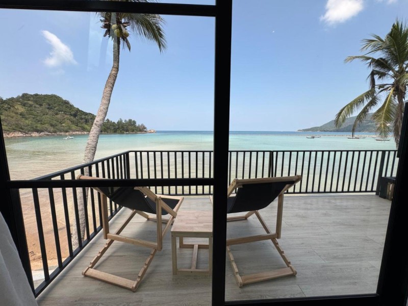 Image: Honey moon Beach front in Chaloklum