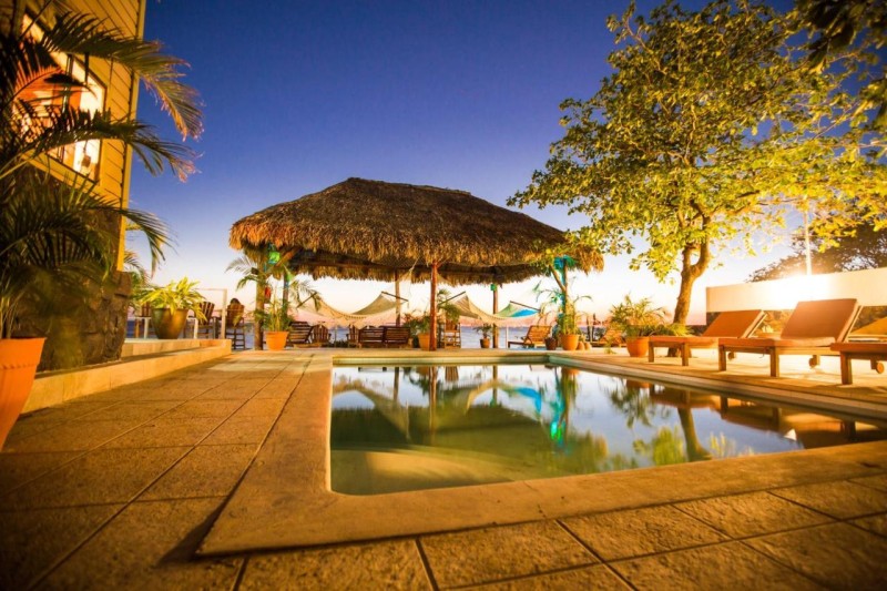 Image: Casa la barra surf resort