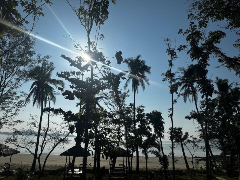 Image: Karawat Beach Park