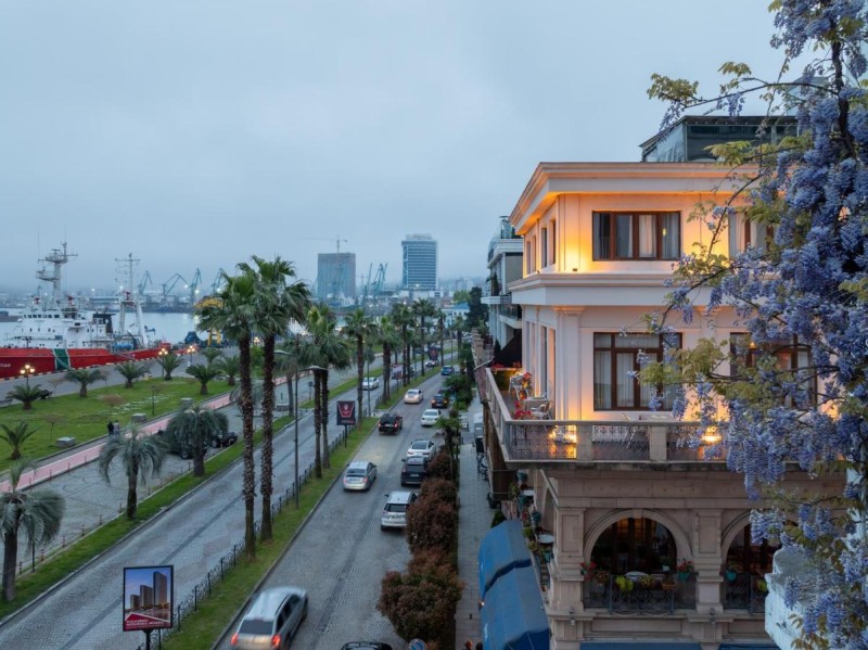 Image: Acord Hotel & Balcony