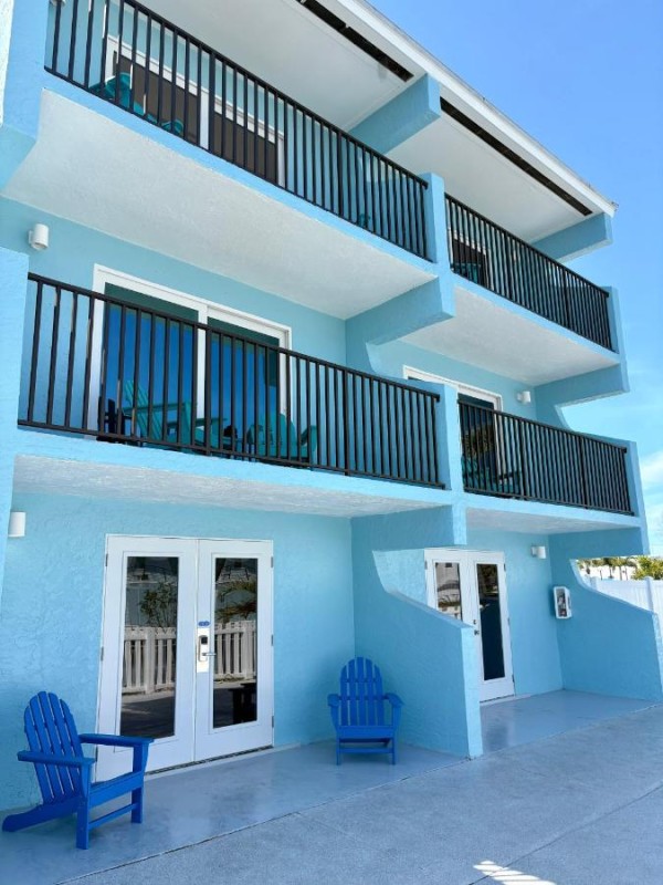 Image: The Bay Inn at the Lani Kai