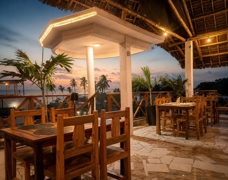 Image: Smile Boutique Beach hotel