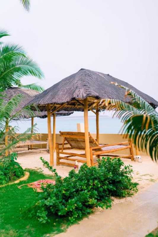 Image: Sunrise Beach Resort
