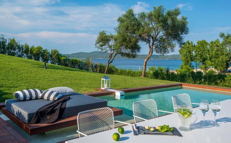 Image: Avaton Luxury Beach Resort - Relais & Chateaux