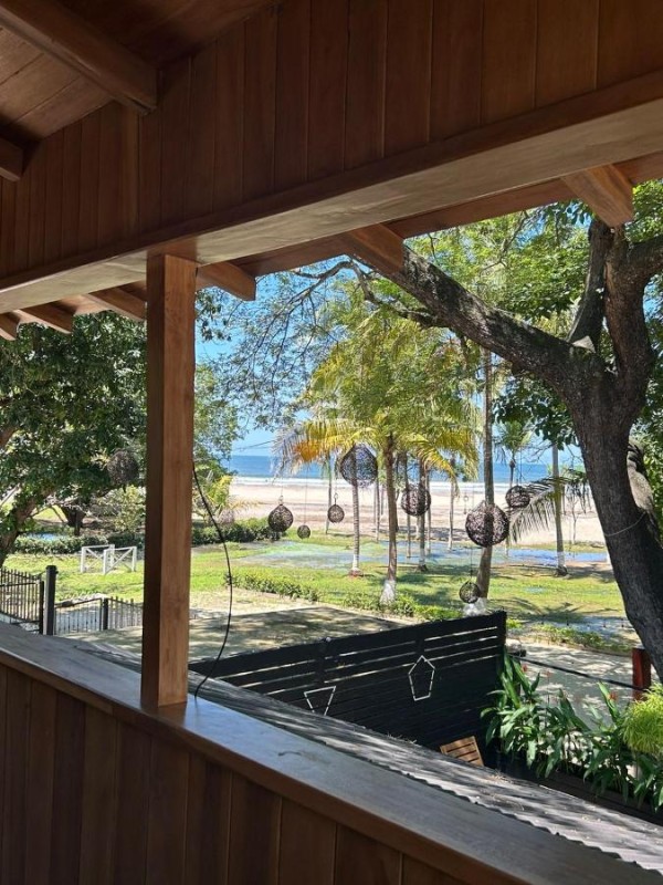 Image: Casa Aura Beachfront B&B