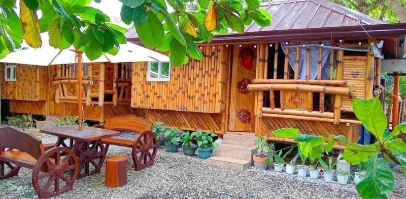Image: Sea-Sky Sky Blue Beach Resort at Malabrigo Lobo Batangas