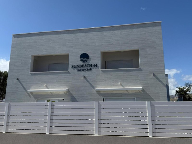 Image: SunBeach 44 - Luxury B&B