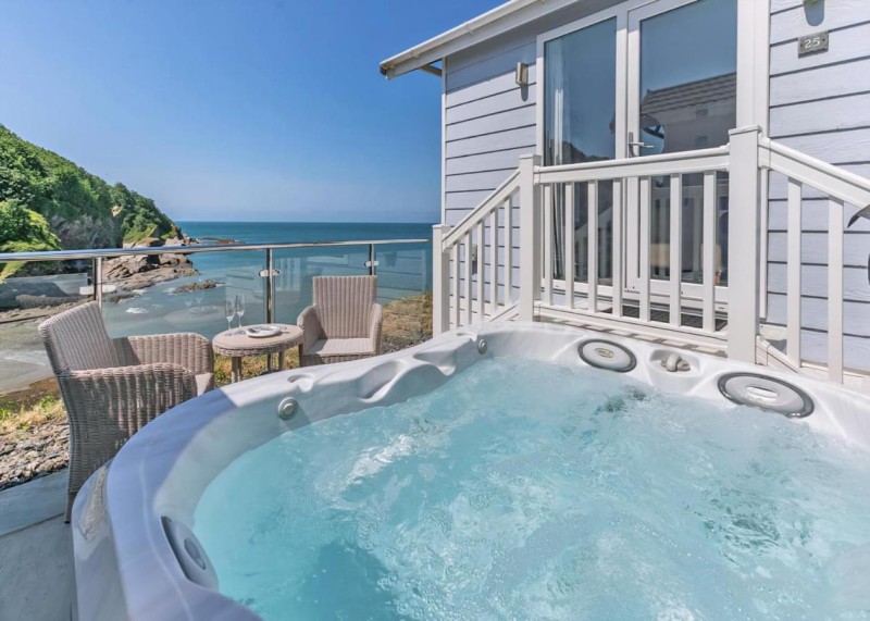 Image: Beach Cove Coastal Retreat